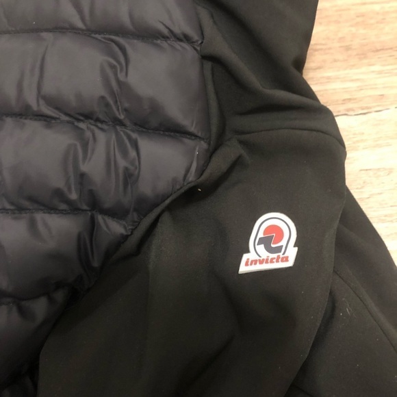 invicta Front Puffer Black w Blue Inner Shoulder Straps Stretchy Material Sz S - Picture 2 of 7